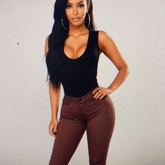 Black tank style fashion Nova bodysuit - Picture 2 of 9